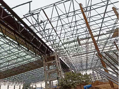 福祥工貿(mào)儲配中心項(xiàng)目原煤場封閉煤棚網(wǎng)架工程 2