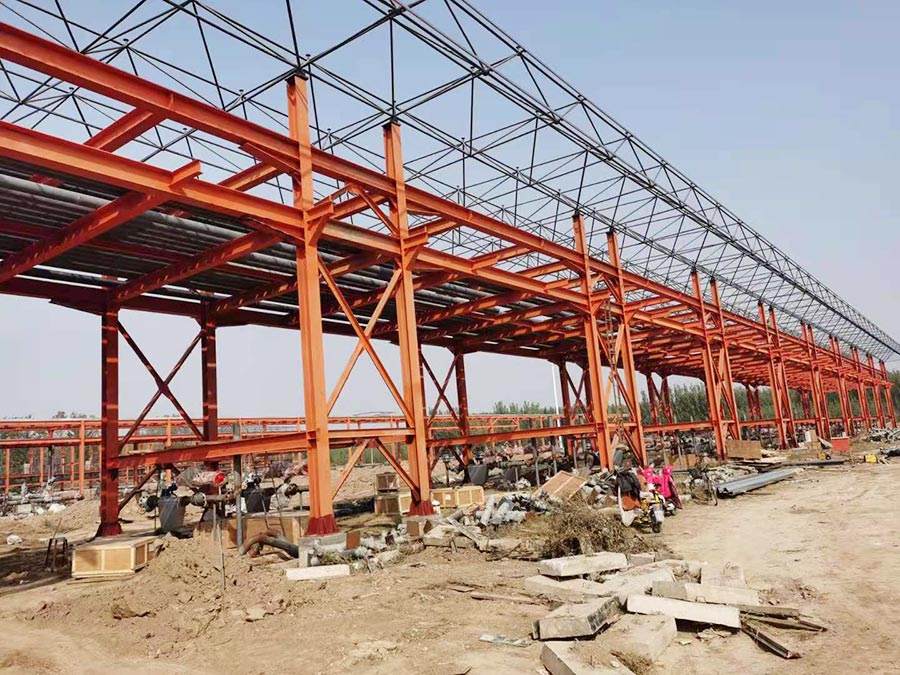 濮陽(yáng)恒潤(rùn)筑邦石油化工有限公司20萬(wàn)方配套倉(cāng)儲(chǔ)項(xiàng)目汽車裝車棧橋、火車棧橋網(wǎng)架工程