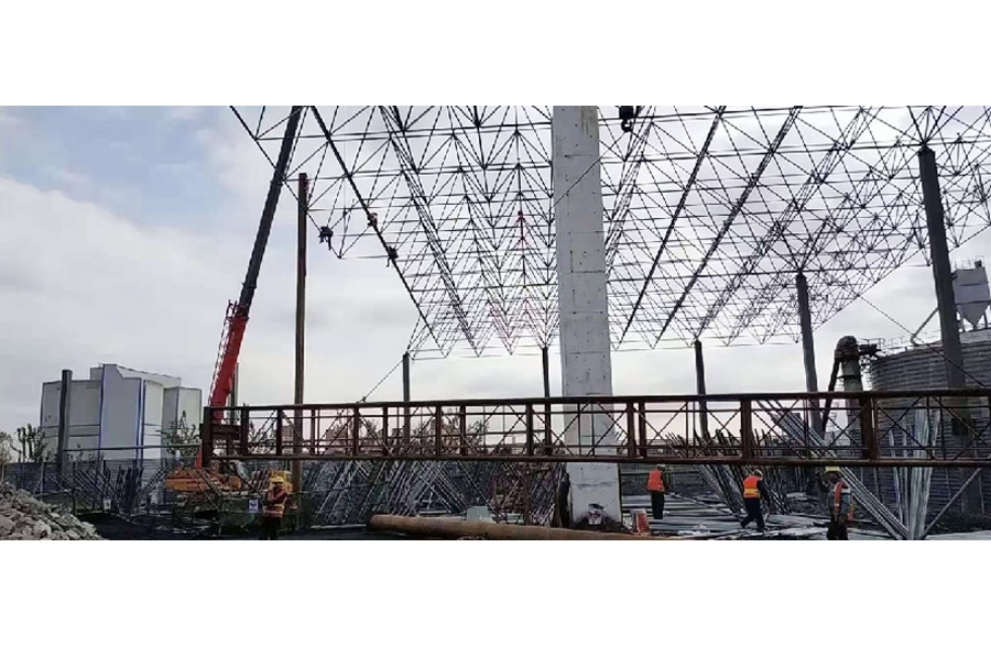 誠(chéng)峰熱電廠儲(chǔ)煤棚封閉項(xiàng)目網(wǎng)架工程
