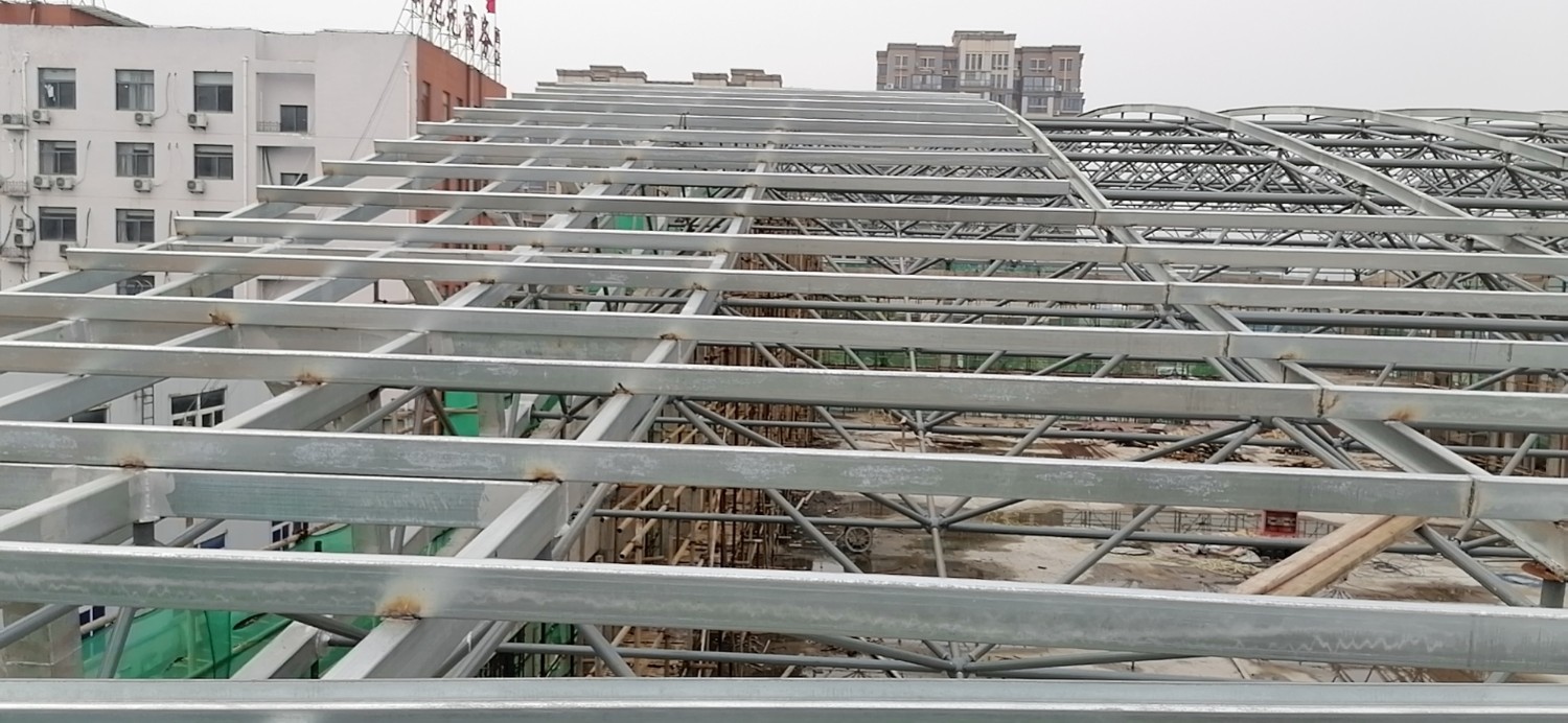 山東華中重鋼工程案例——安慶市十四中學(xué)遷址新建工程風(fēng)雨操場(chǎng)鋼結(jié)構(gòu)工程