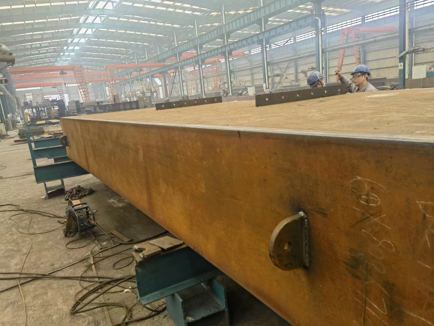 山東華中重鋼工程案例——鋼結(jié)構(gòu)材料加工