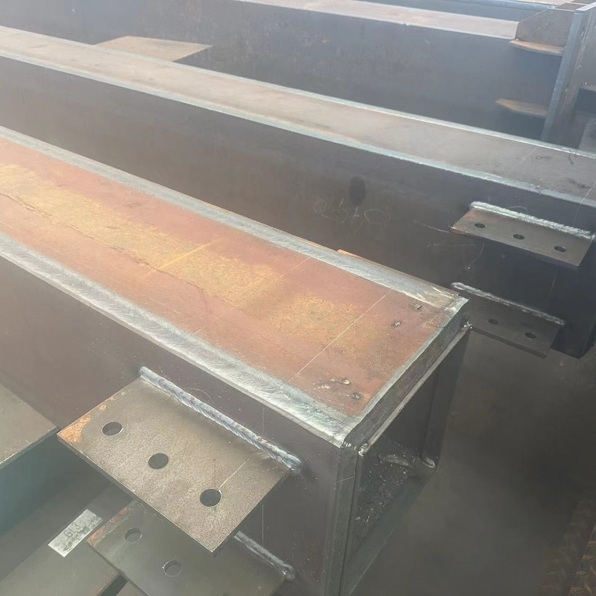 鋼構件成品——箱體及焊縫