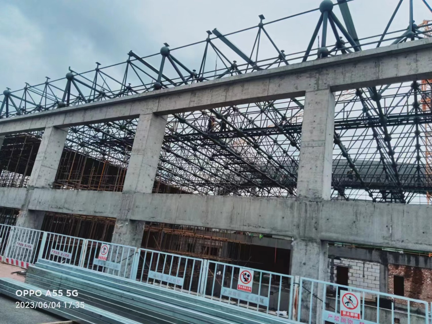 山東華中重鋼工程案例——定西職業(yè)技術(shù)學(xué)院體育館(體育館)