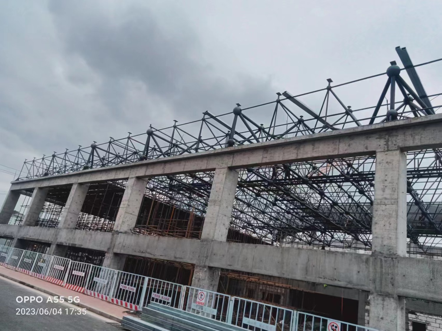 山東華中重鋼工程案例——定西職業(yè)技術(shù)學(xué)院體育館(體育館)