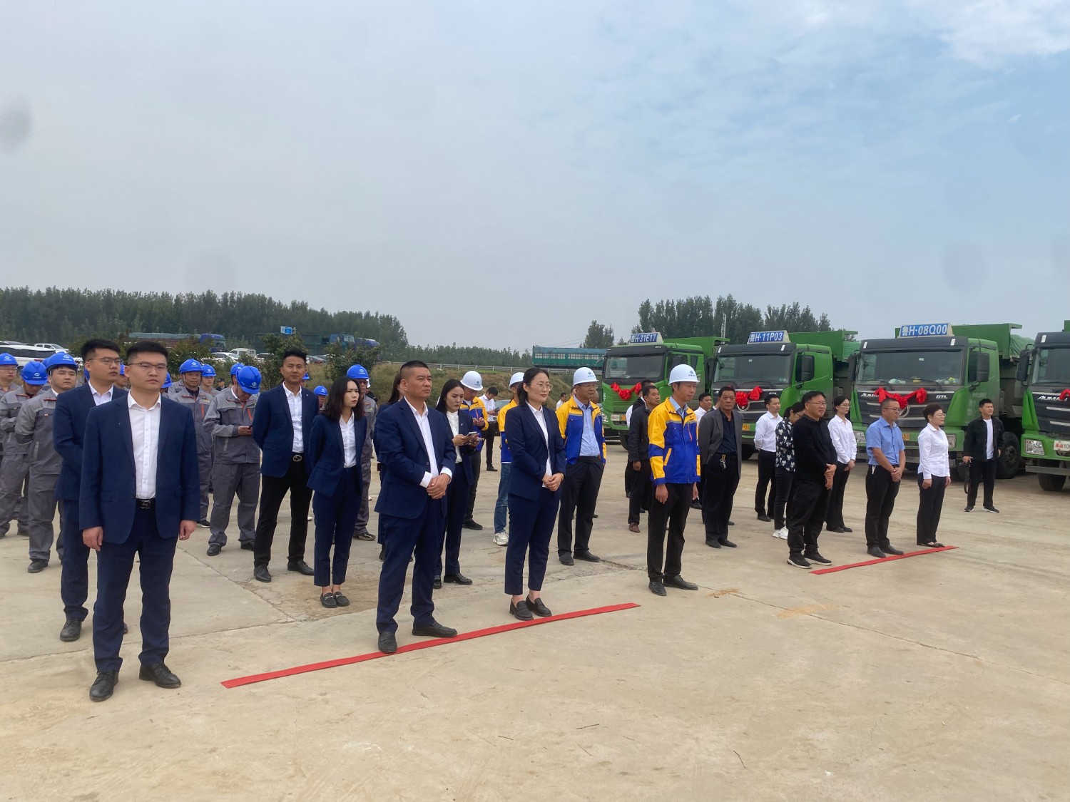 山東華中重鋼有限公司——濟(jì)北云谷智慧物流園開工奠基儀式