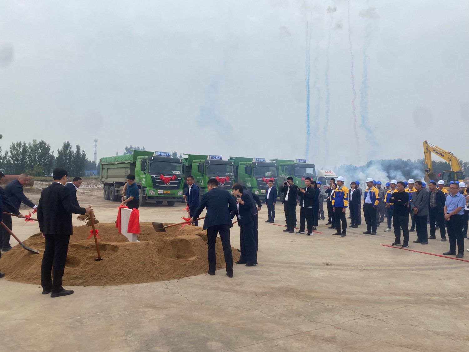 山東華中重鋼有限公司——濟(jì)北云谷智慧物流園開工奠基儀式